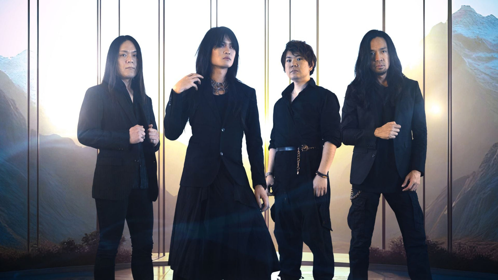 Esprit D'Air Releases "Silver Leaf" and Announces Grassroots UK & Ireland Tour